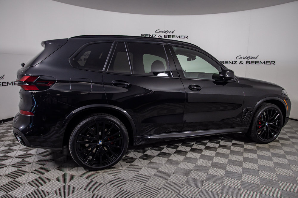Used 2026 BMW X5 sDrive40i w/ M Sport Package RWD image 4