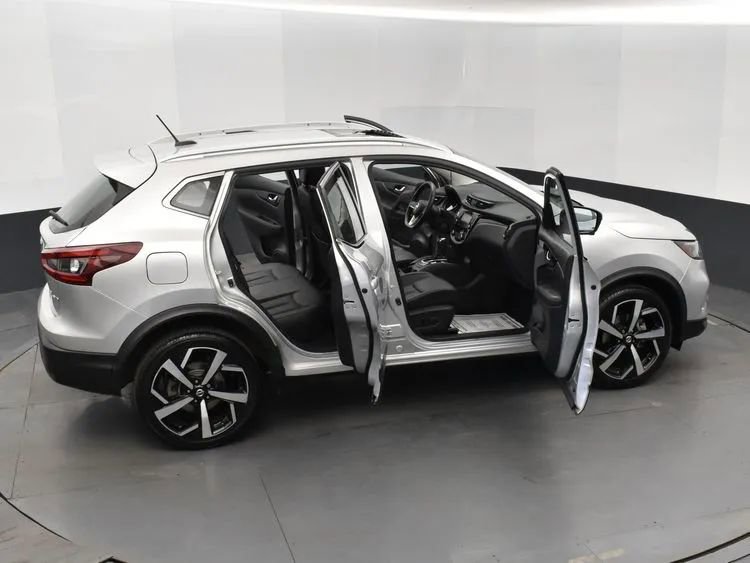Used 2022 Nissan Rogue Sport SL w/ Premium Package AWD/4WD image 6
