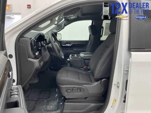 Certified 2025 Chevrolet Silverado 1500 RST AWD/4WD image 8