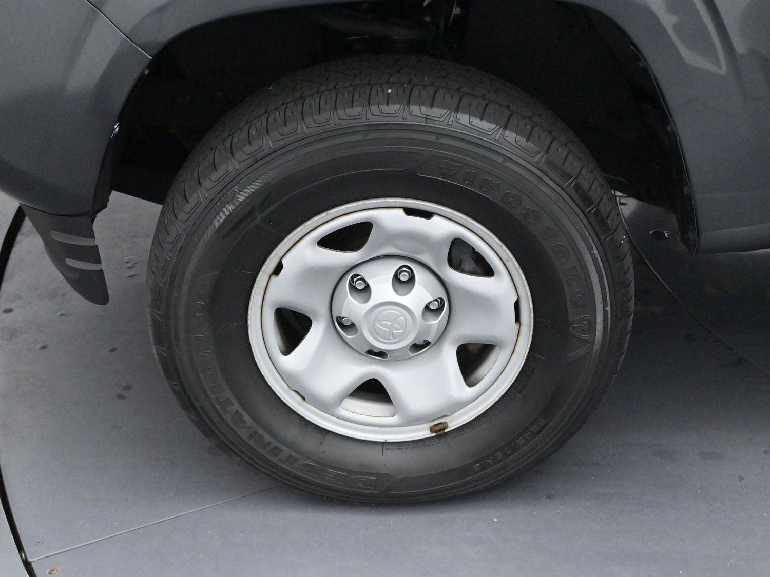 Used 2023 Toyota Tacoma SR AWD/4WD image 31