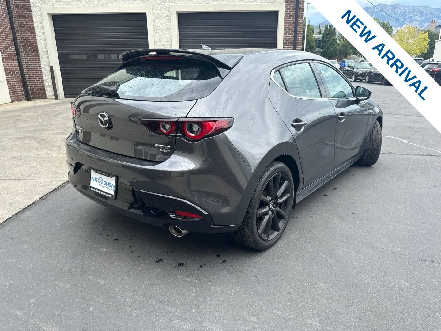 Used 2024 MAZDA MAZDA3 Hatchback w/Premium Plus Pkg AWD/4WD image 7