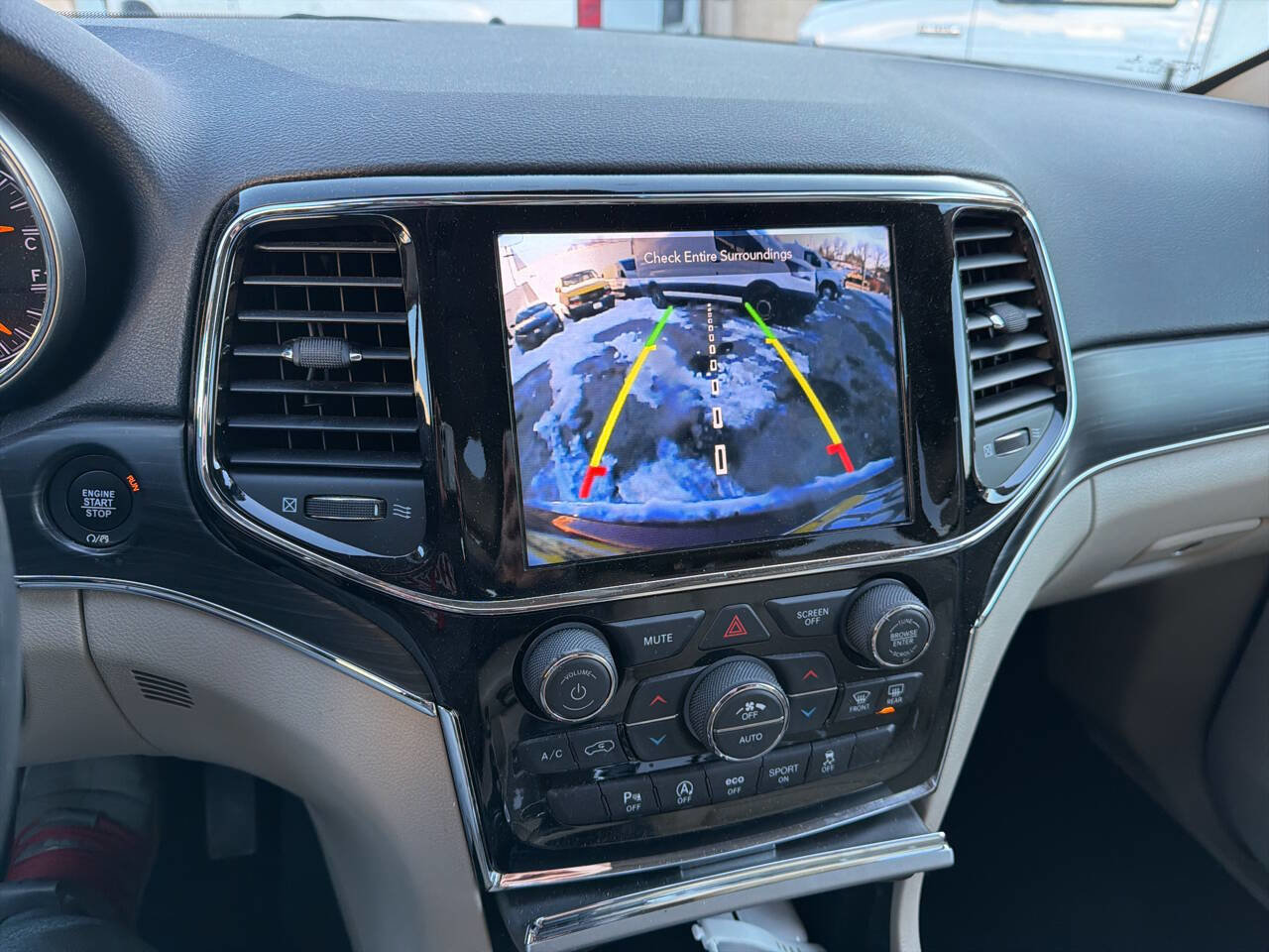 Used 2020 Jeep Grand Cherokee Limited image 8