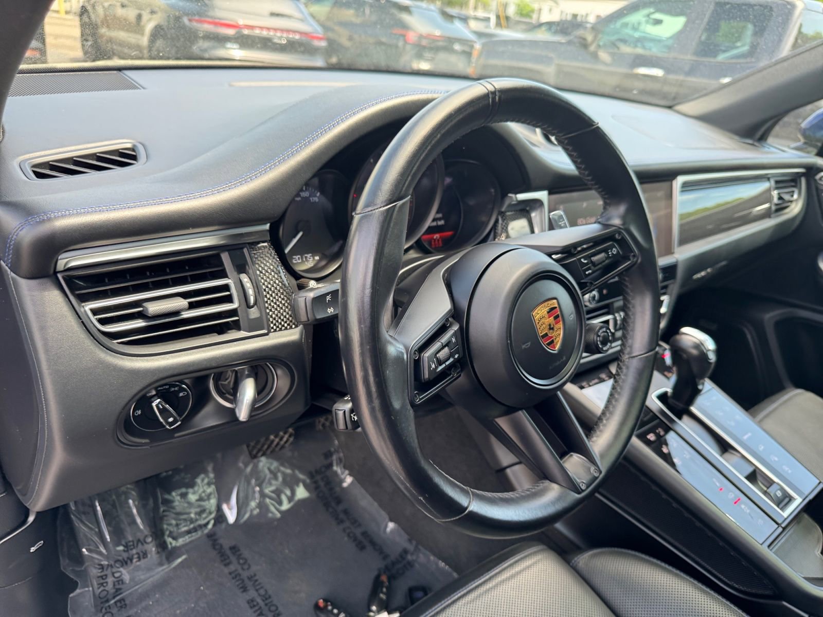 Used 2023 Porsche Macan GTS w/ Premium Package Plus AWD/4WD image 17