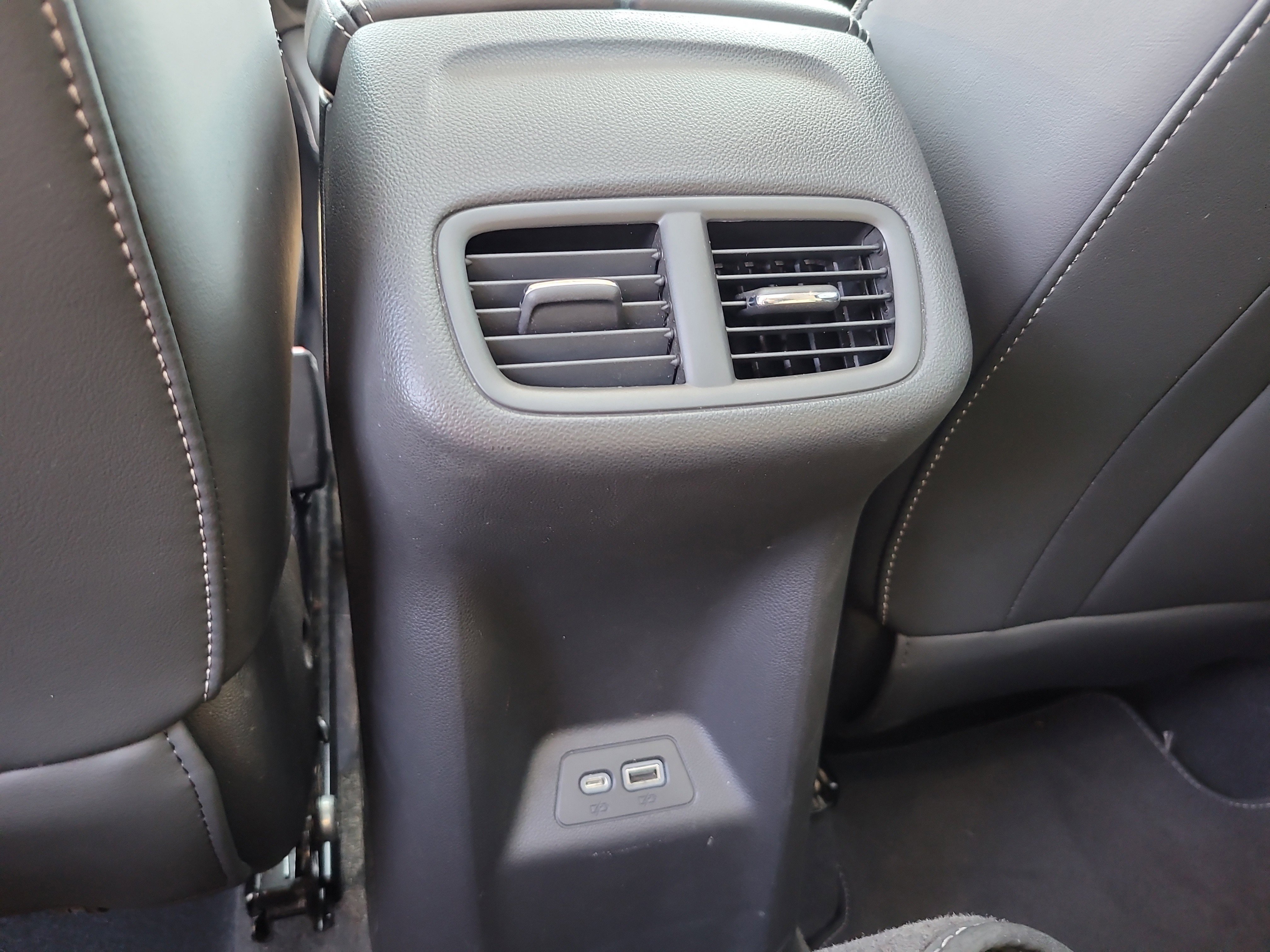 Used 2021 Buick Envision Essence w/ Sport Touring Package image 13