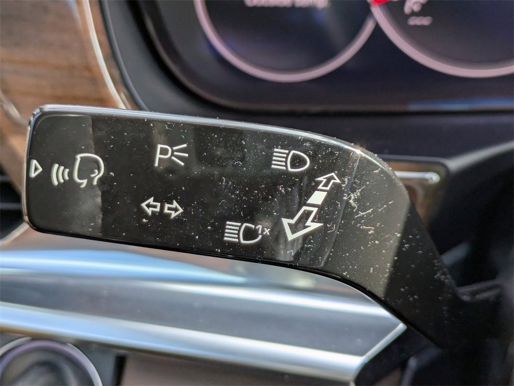 Used 2018 Porsche Panamera 4 image 32