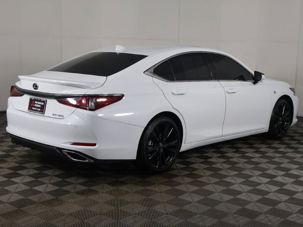 Used 2024 Lexus ES 350 F Sport w/ Technology Package image 13