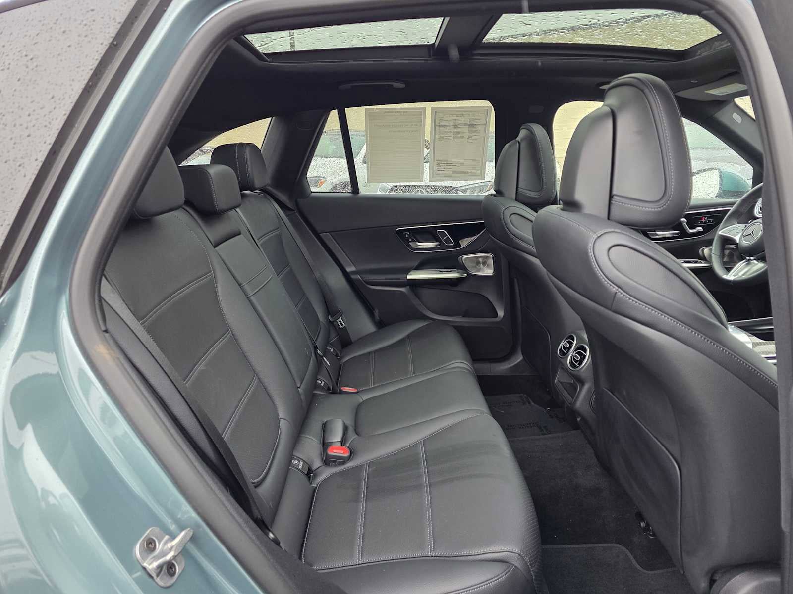 Used 2026 Mercedes-Benz GLC 300 4MATIC image 12