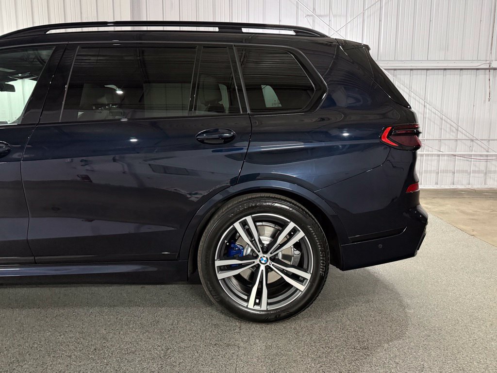 Used 2025 BMW X7 xDrive40i w/ Executive Package AWD/4WD image 12