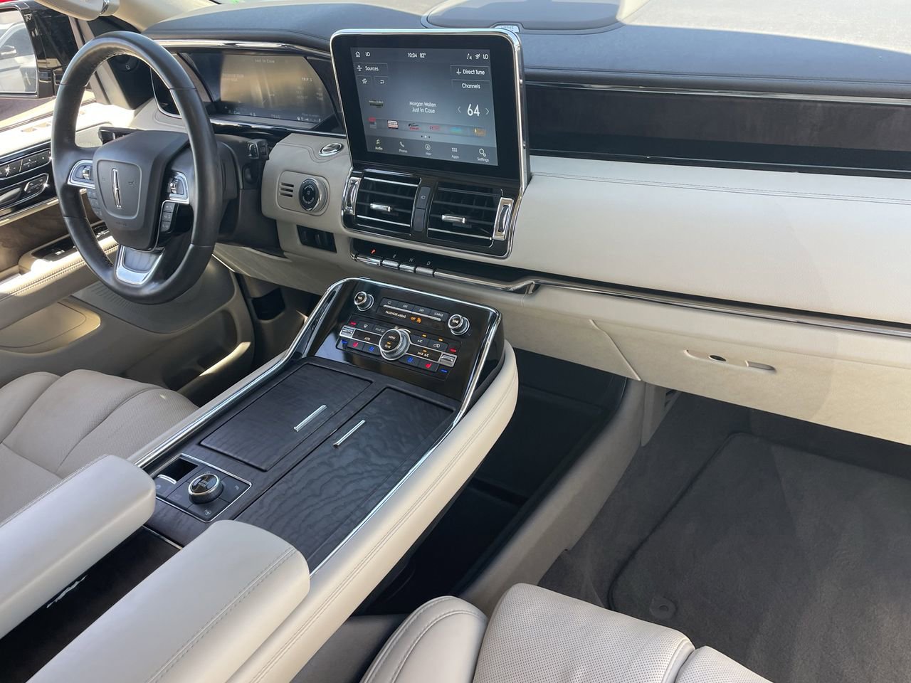 Used 2020 Lincoln Navigator Reserve w/ Luxury Package AWD/4WD image 12