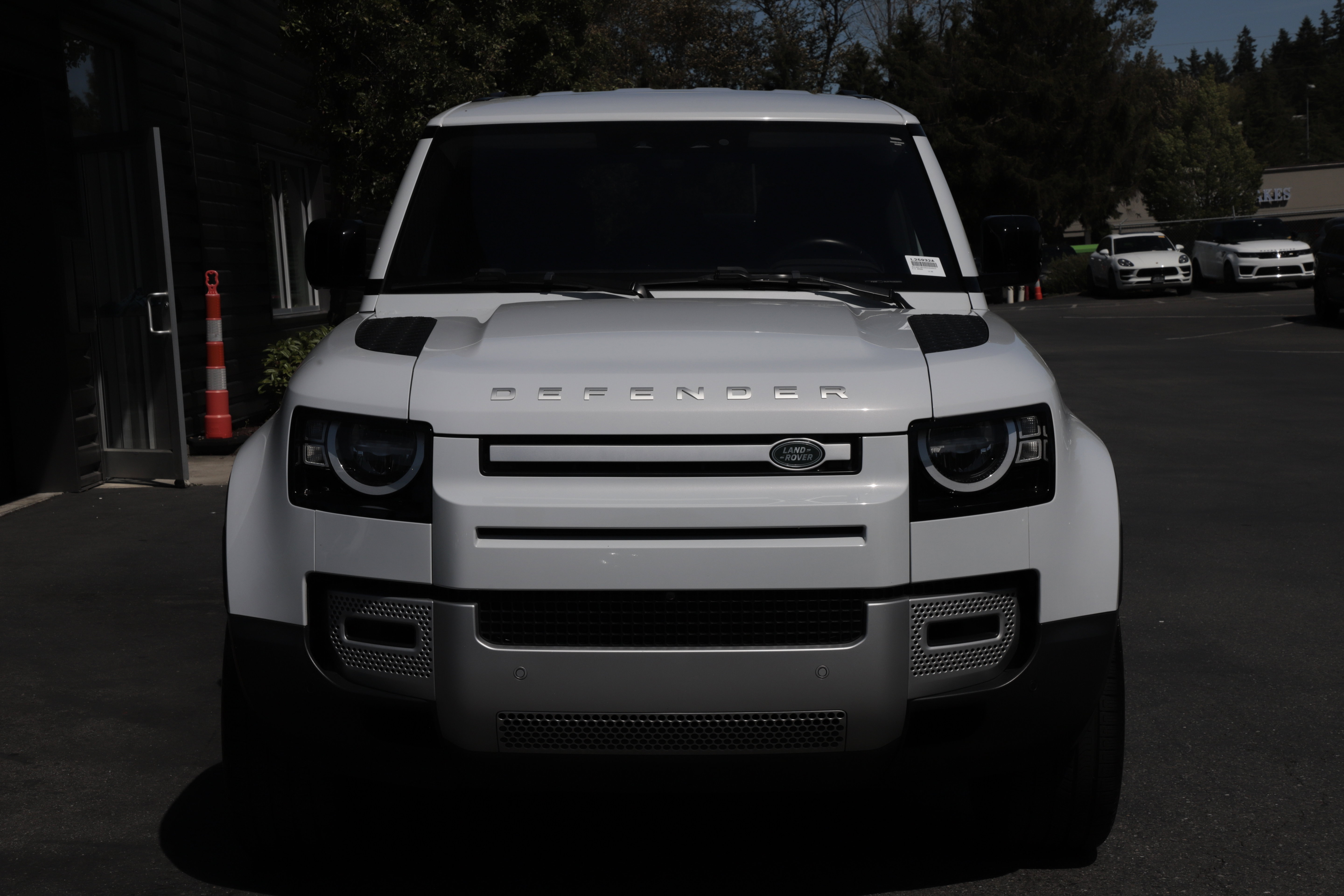 Used 2022 Land Rover Defender 110 AWD/4WD image 4