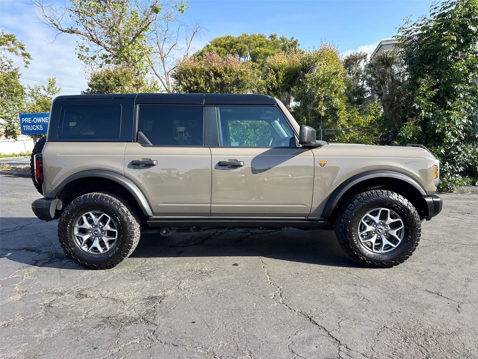 Used 2025 Ford Bronco Badlands AWD/4WD image 7