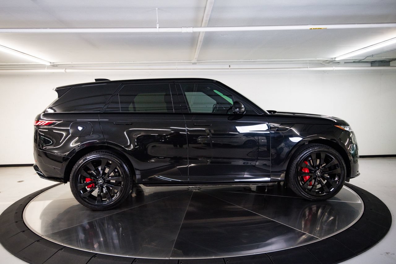 Used 2024 Land Rover Range Rover Sport Dynamic SE AWD/4WD image 8