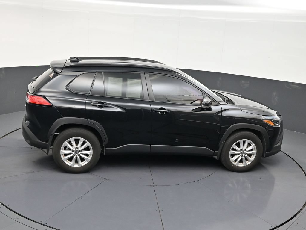 Used 2024 Toyota Corolla Cross LE FWD image 17