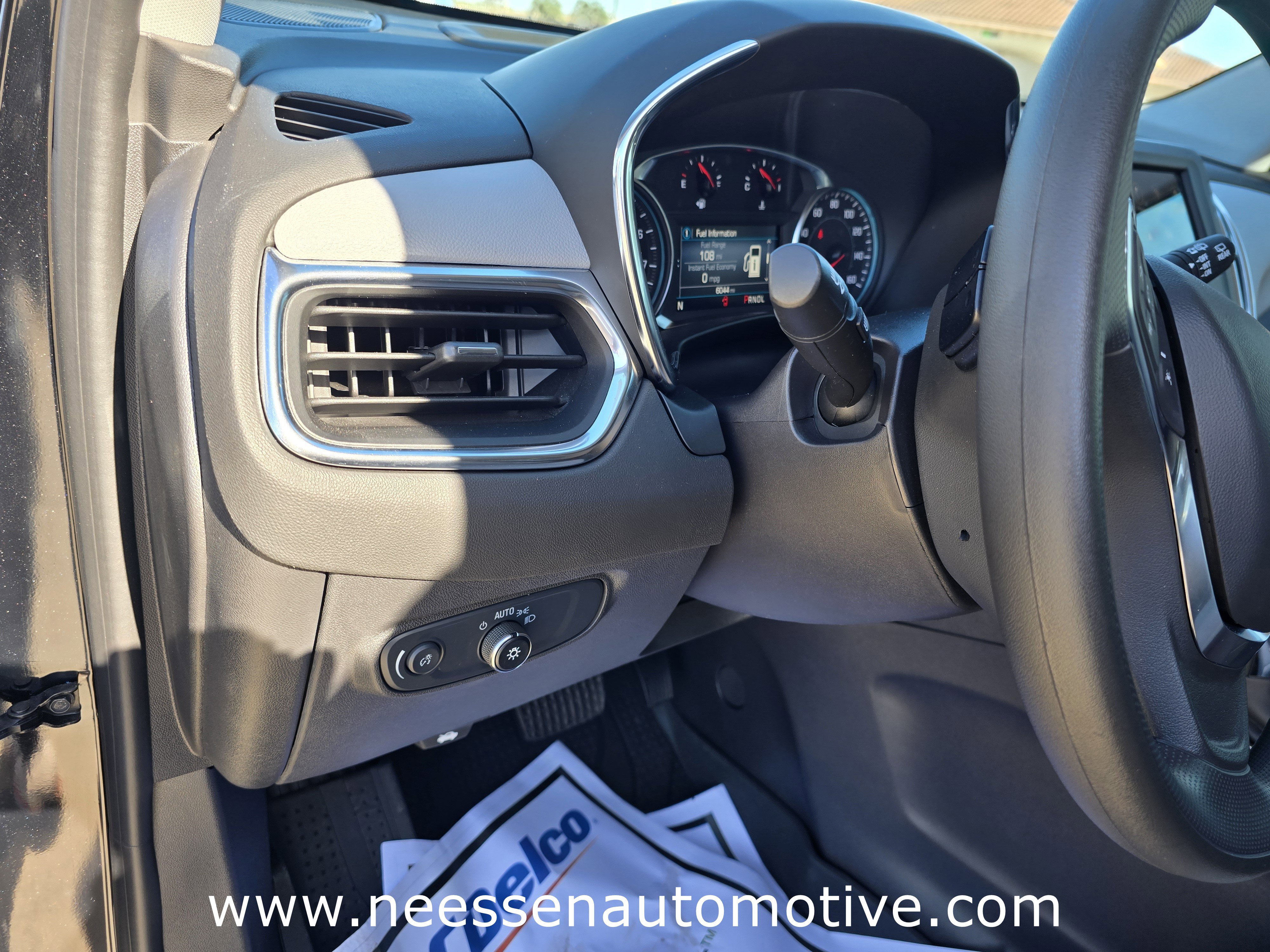 Used 2024 Chevrolet Equinox LS w/ LS Convenience Package image 18