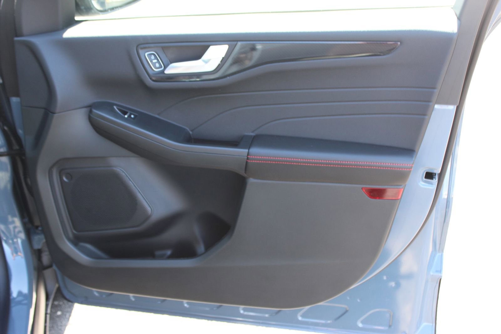 New 2026 Ford Escape ST-Line w/ Tech Pack #1 image 11