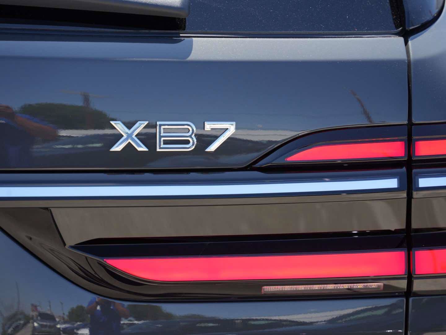 New 2026 BMW ALPINA XB7 AWD/4WD image 6