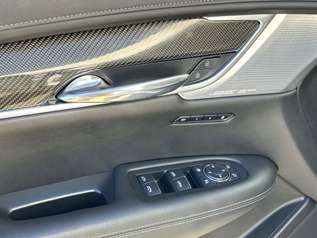 Used 2023 Cadillac XT6 Sport w/ Technology Package image 19