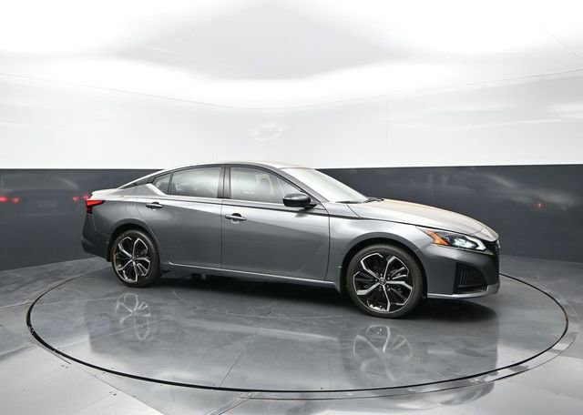 Certified 2023 Nissan Altima 2.5 SR AWD/4WD image 6