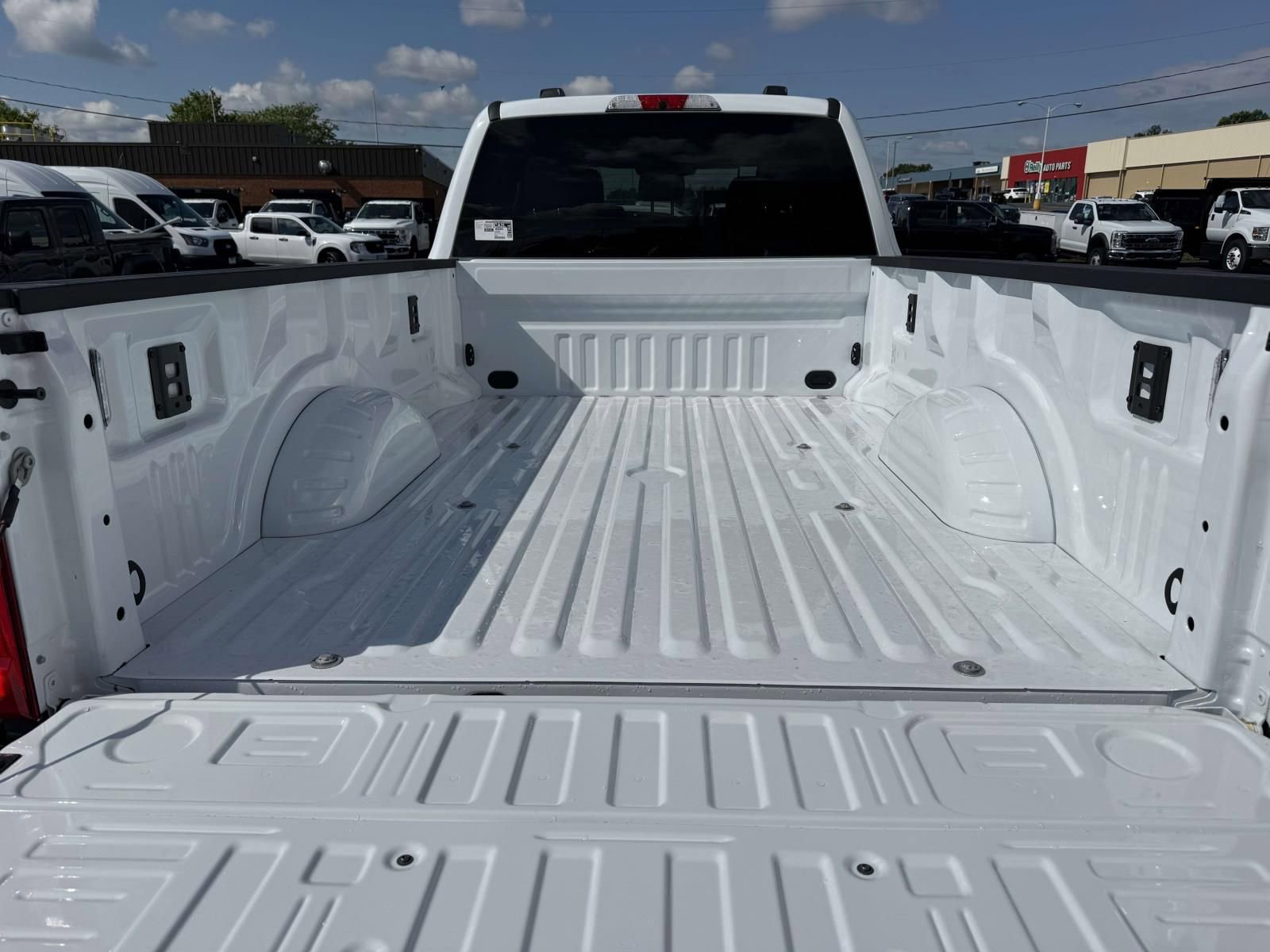 New 2026 Ford F350 XLT w/ 360-Degree Camera Package AWD/4WD image 12