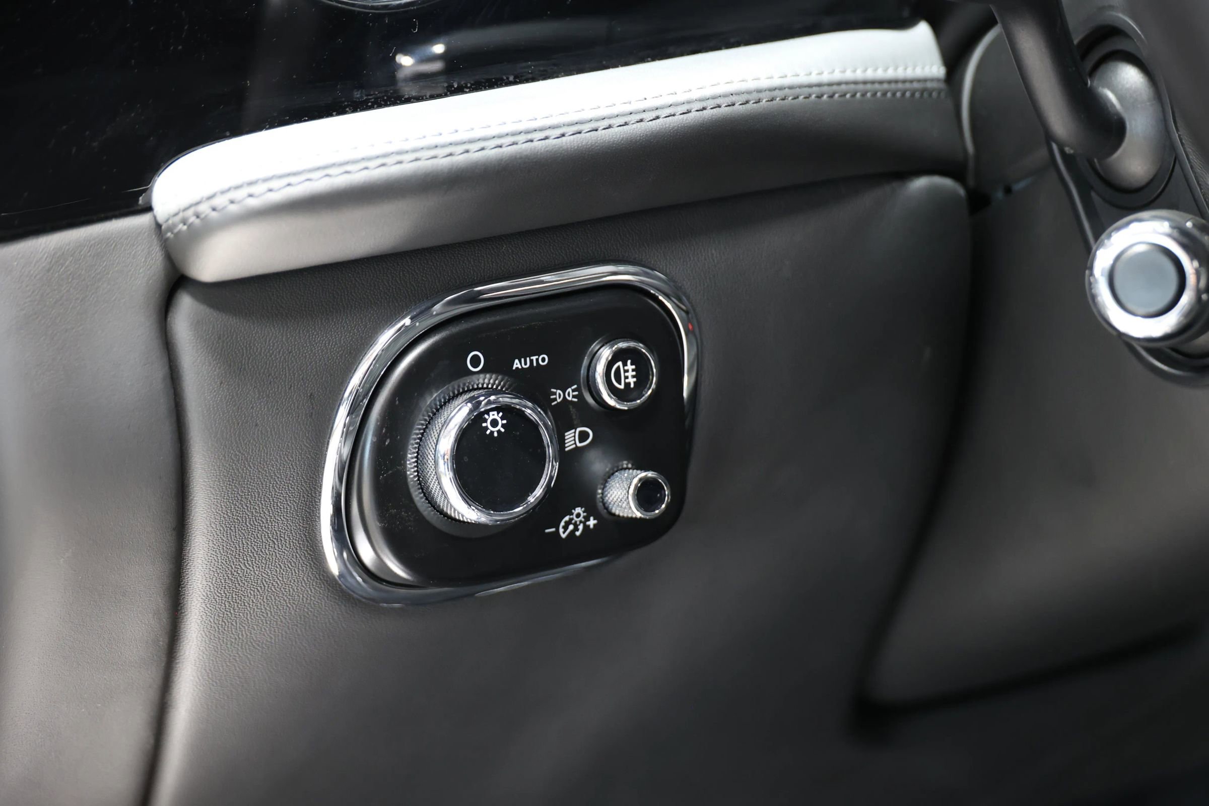Used 2018 Bentley Mulsanne image 28