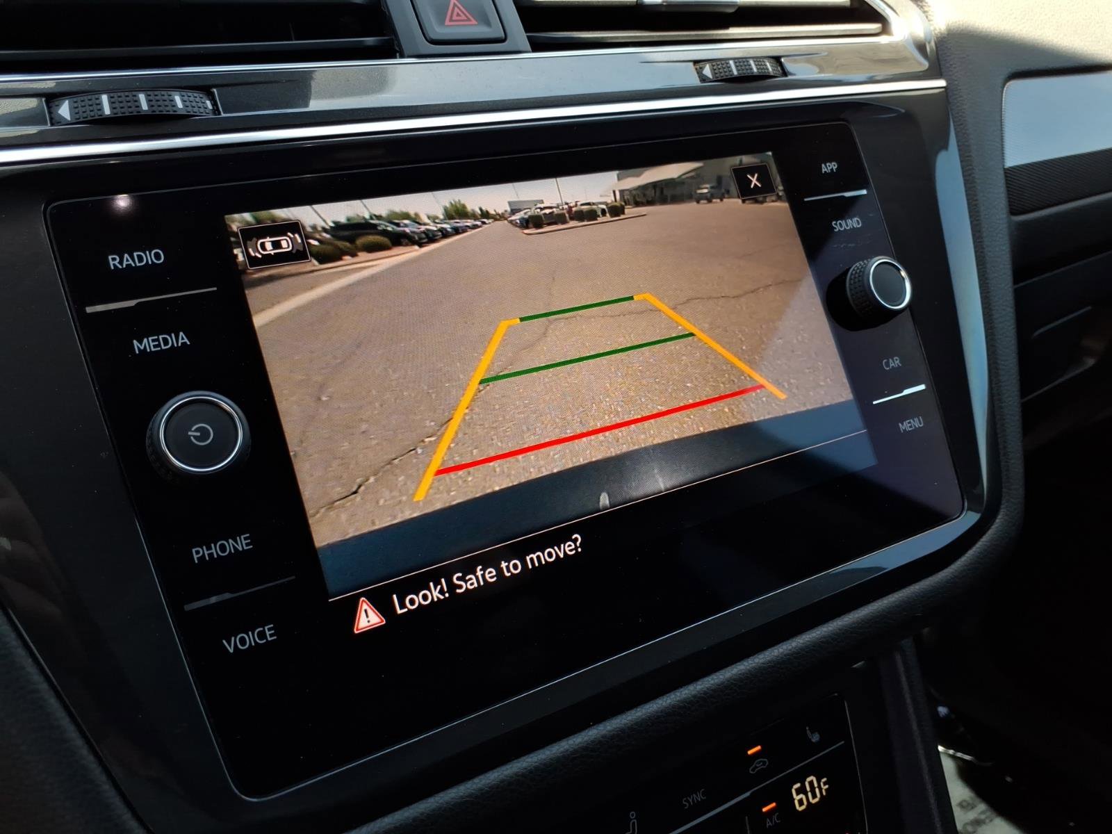 Certified 2022 Volkswagen Tiguan SE FWD image 28