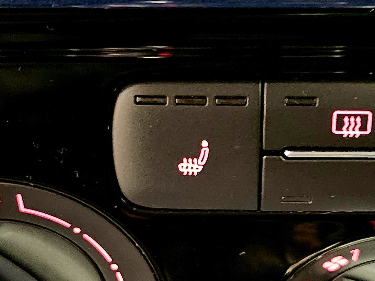 Used 2017 Volkswagen Beetle 1.8T SE FWD image 19