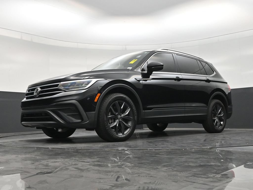 Used 2023 Volkswagen Tiguan SE FWD image 19