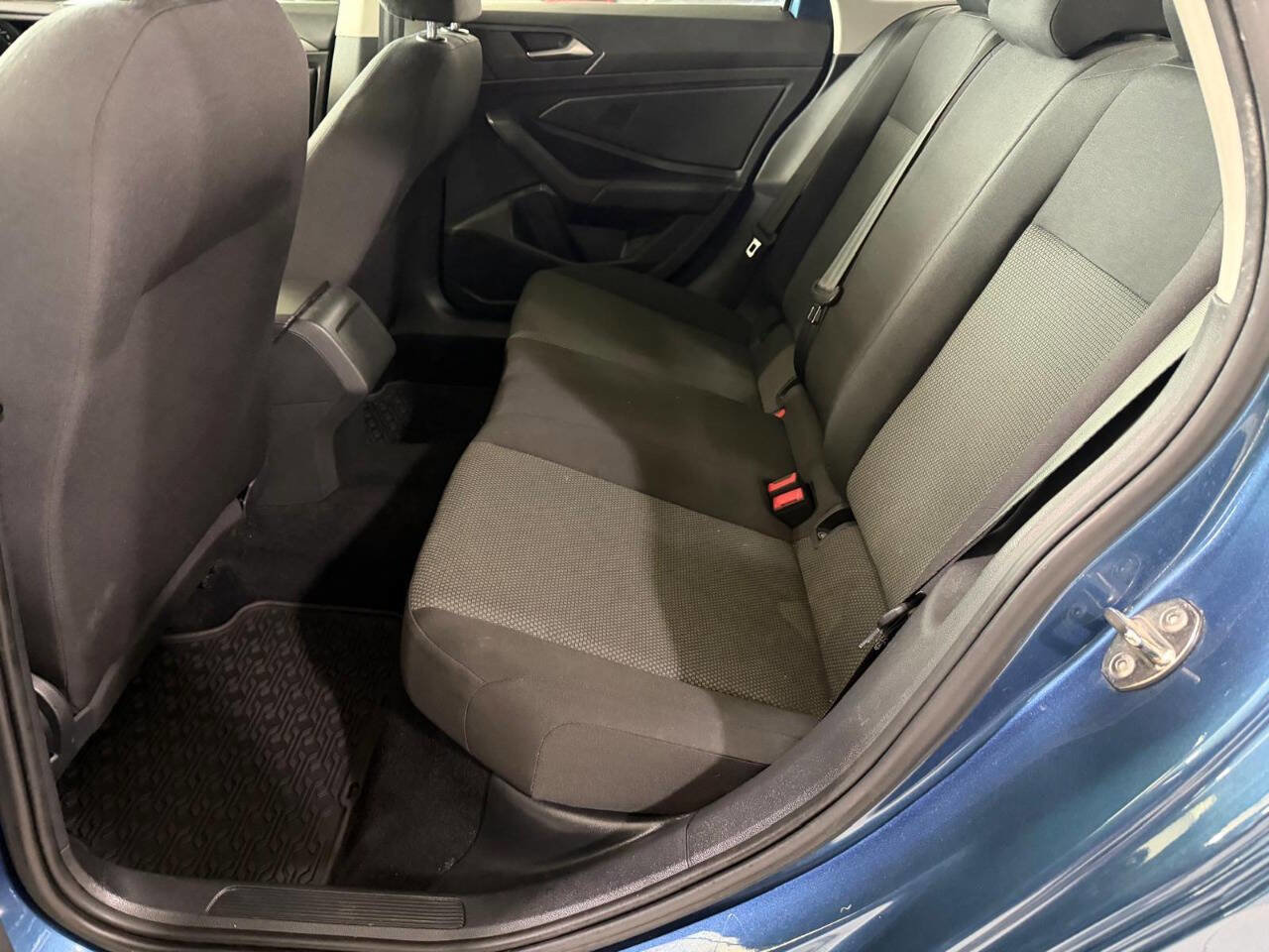 Used 2020 Volkswagen Jetta SE image 22