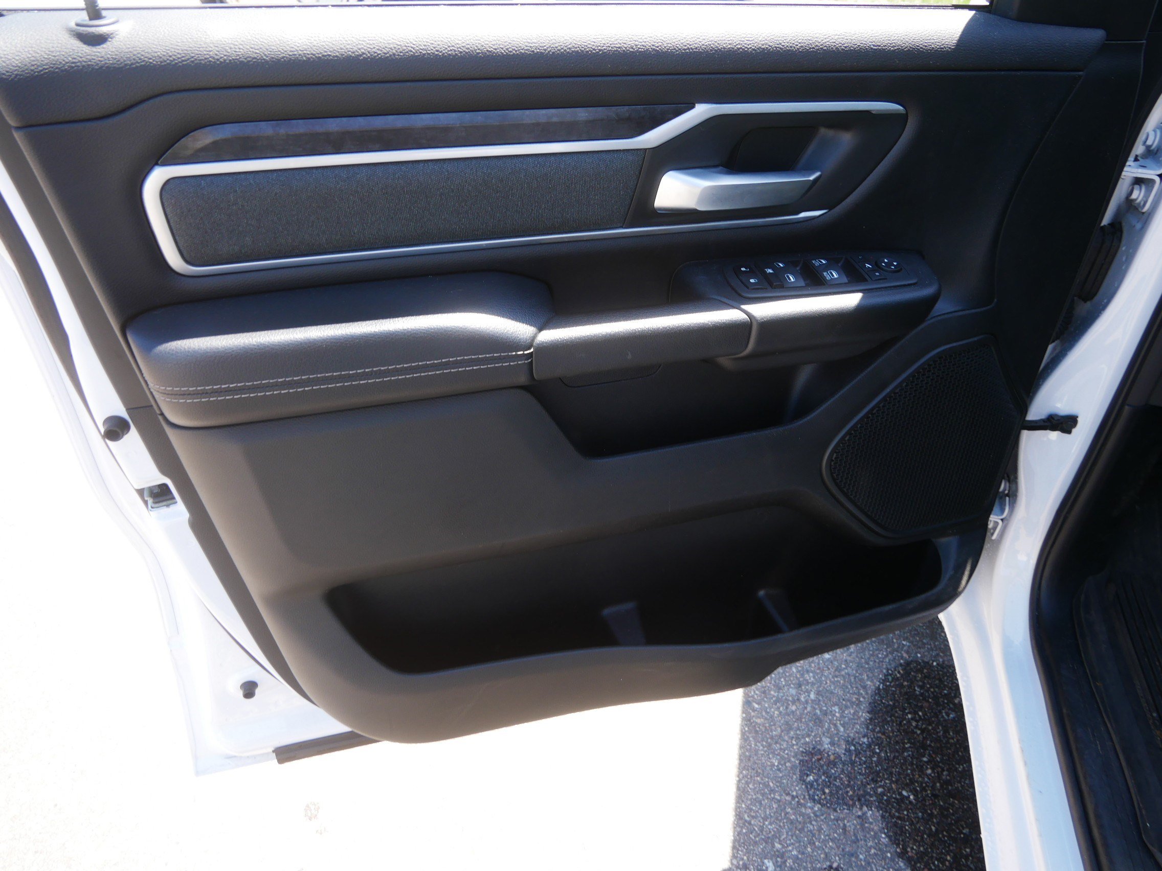 Used 2023 RAM 1500 Big Horn AWD/4WD image 19