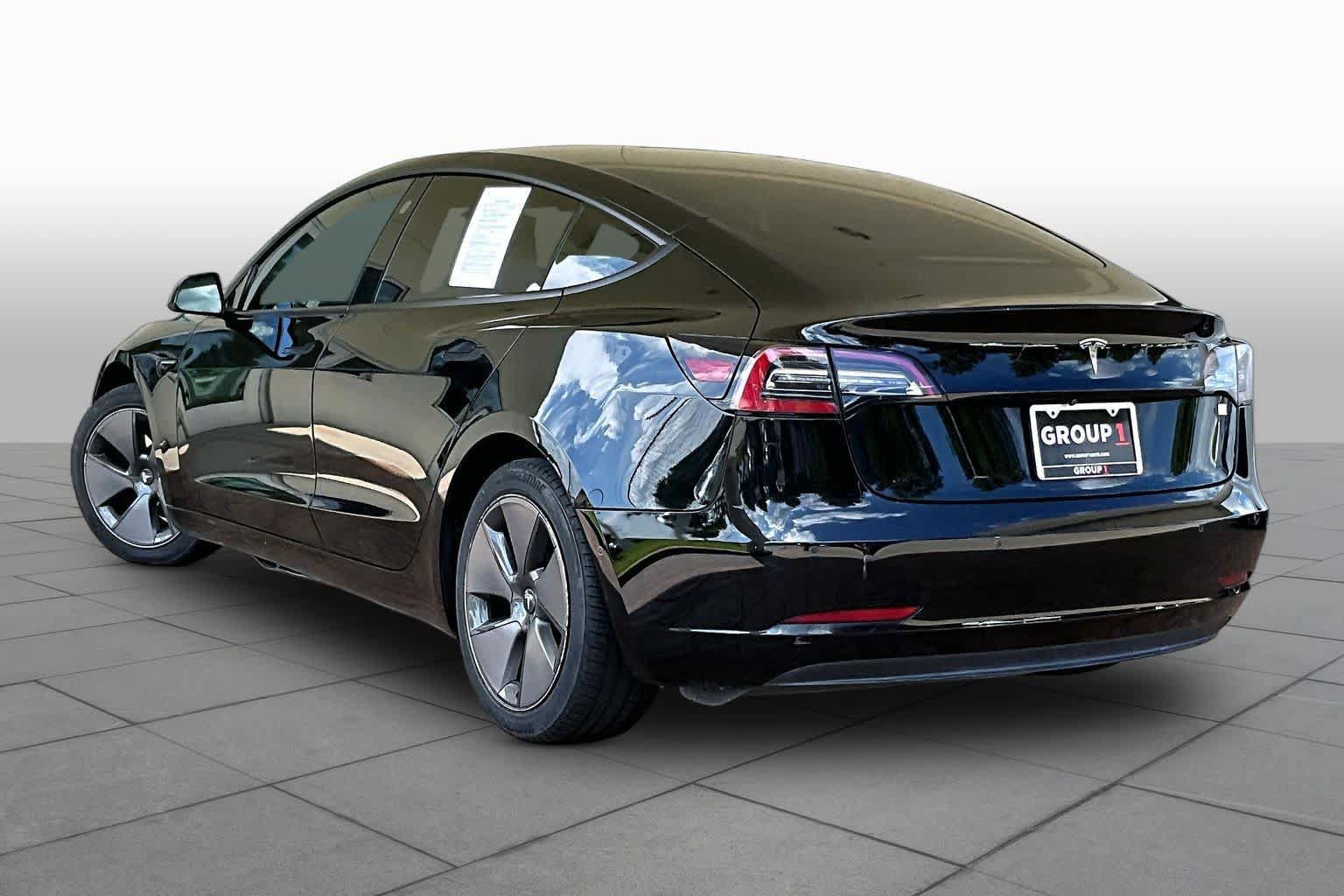 Used 2021 Tesla Model 3 Standard Range Plus RWD image 9