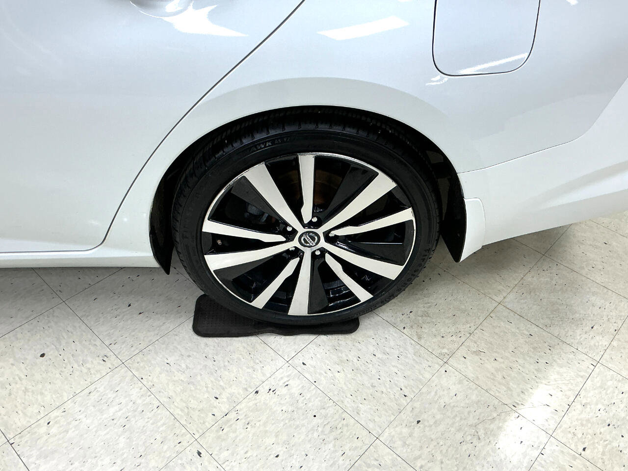 Used 2021 Nissan Altima 2.5 SR w/ SR Premium Package image 29