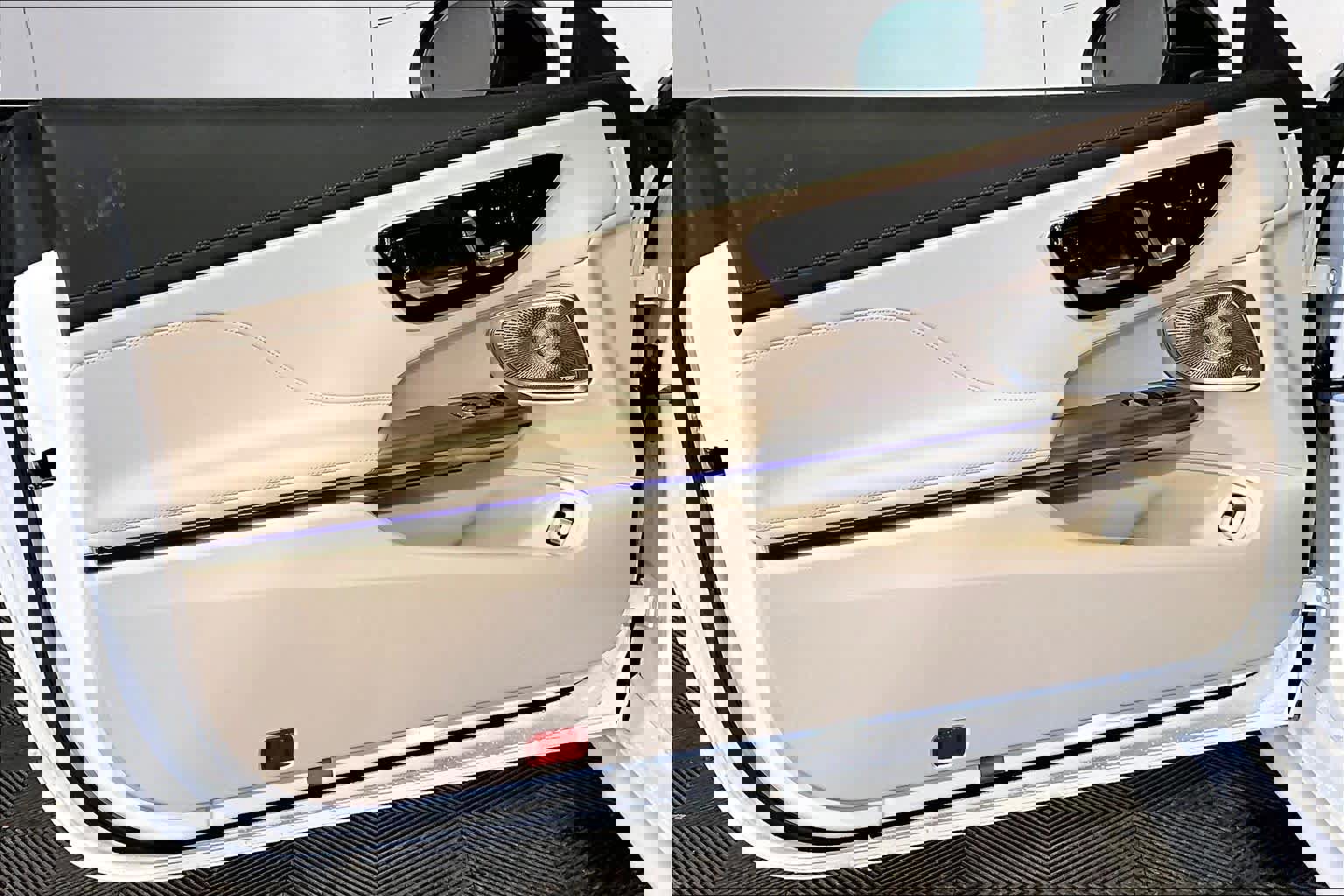 New 2026 Mercedes-Benz CLE 300 4MATIC Coupe image 11