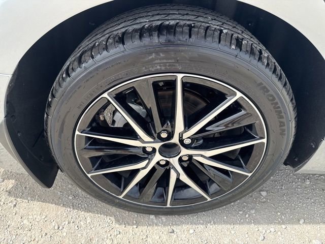 Used 2024 Toyota Camry SE image 23