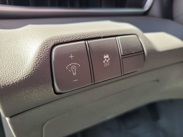Used 2024 Hyundai Elantra SEL image 19