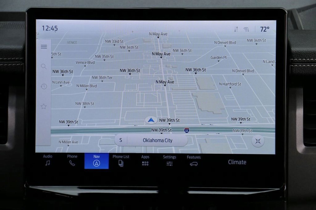 Used 2024 Ford Expedition XLT image 28