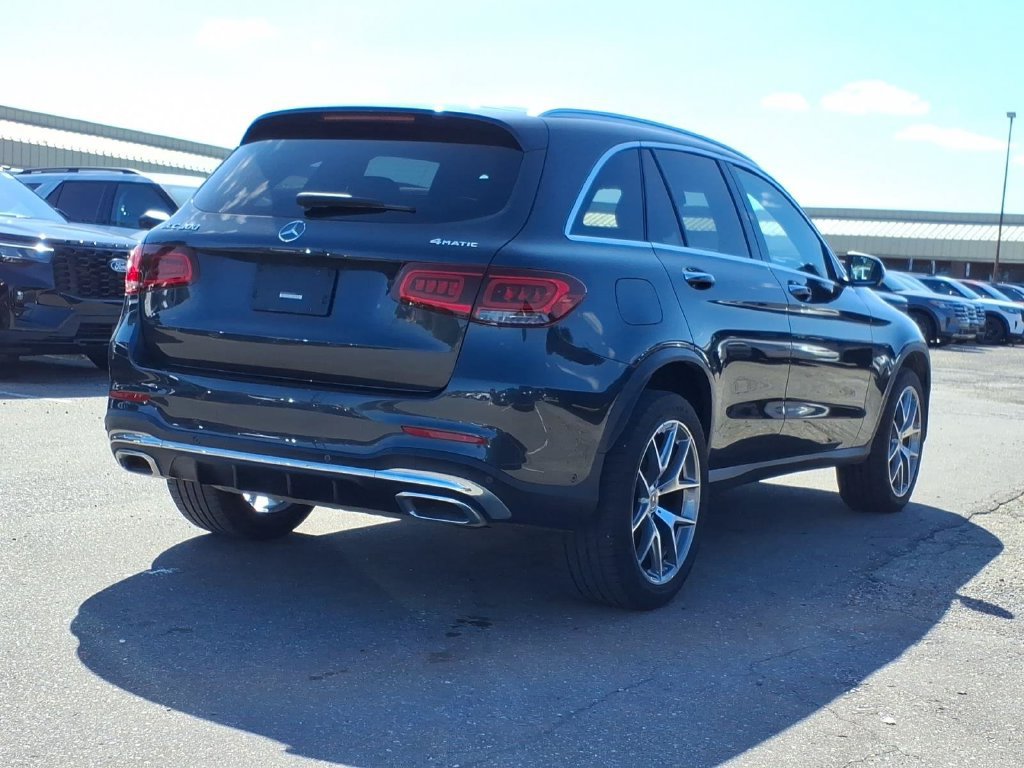 Used 2022 Mercedes-Benz GLC 300 4MATIC image 5