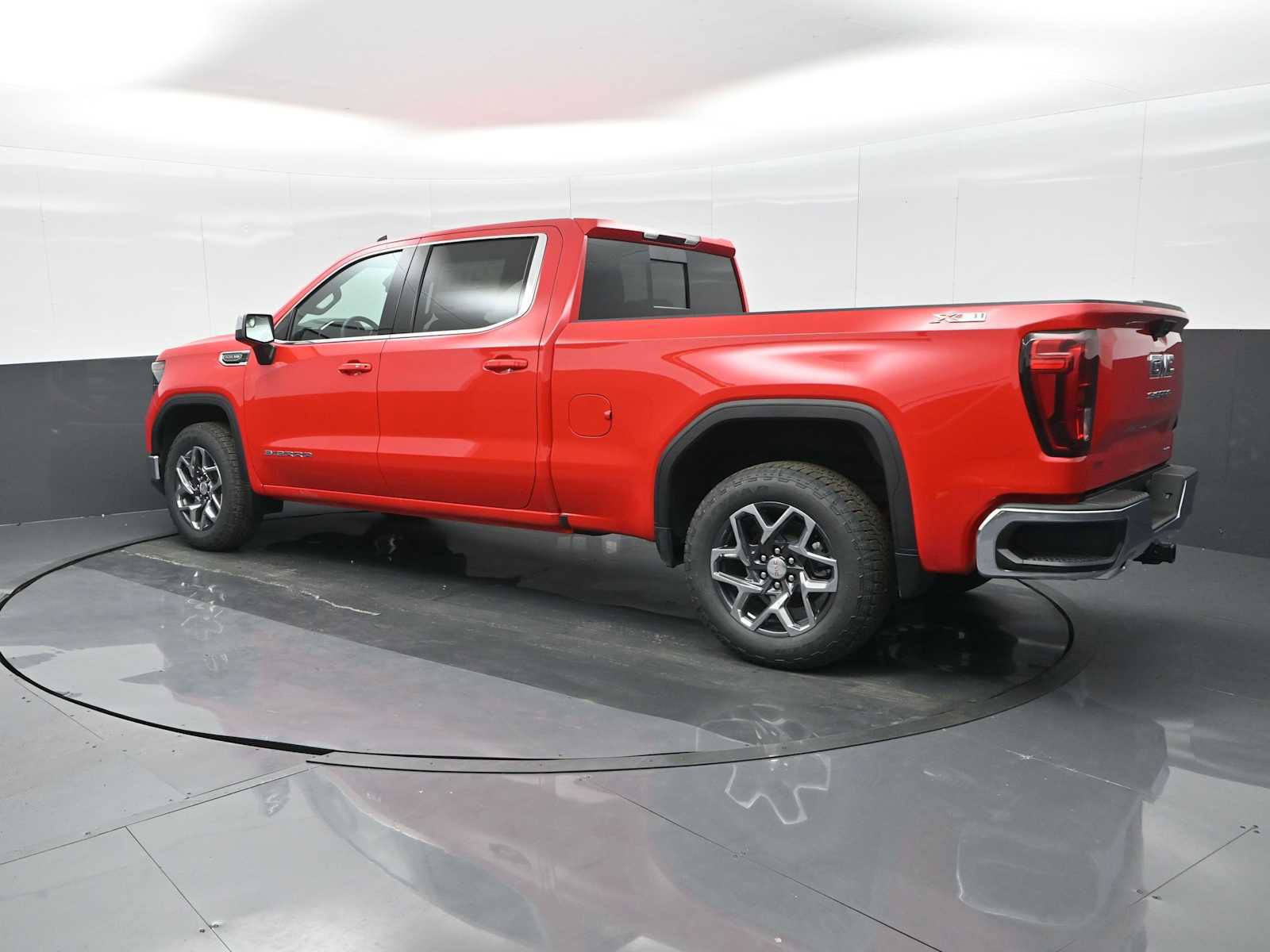 New 2026 GMC Sierra 1500 SLE w/ X31 Off-Road Package image 6
