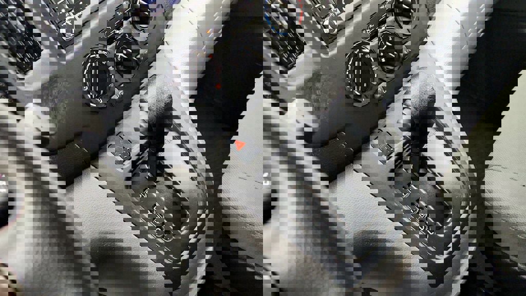 Used 2020 Nissan NV200 SV w/ Back Door Glass Package FWD image 16