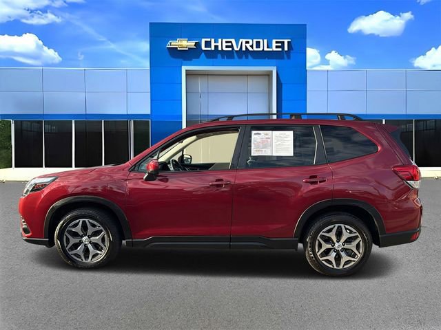 Used 2022 Subaru Forester Premium image 6