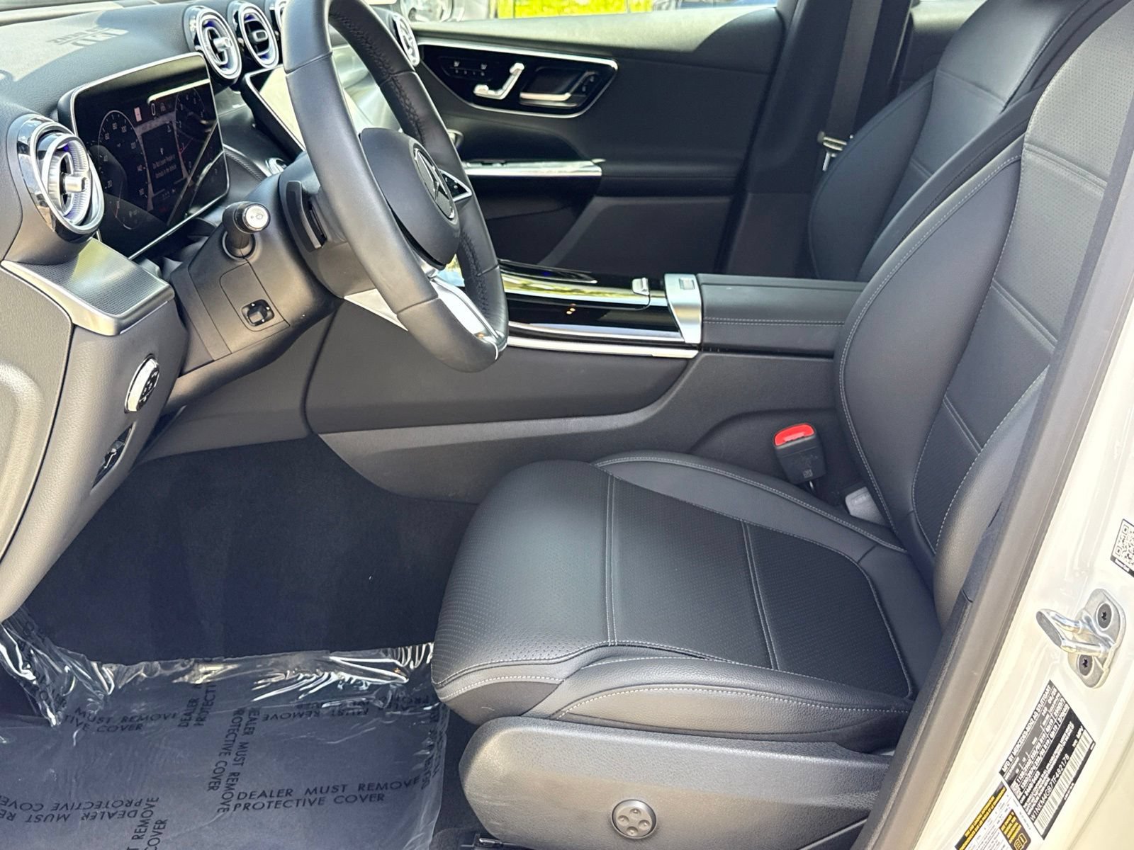 Used 2026 Mercedes-Benz GLC 300 image 26
