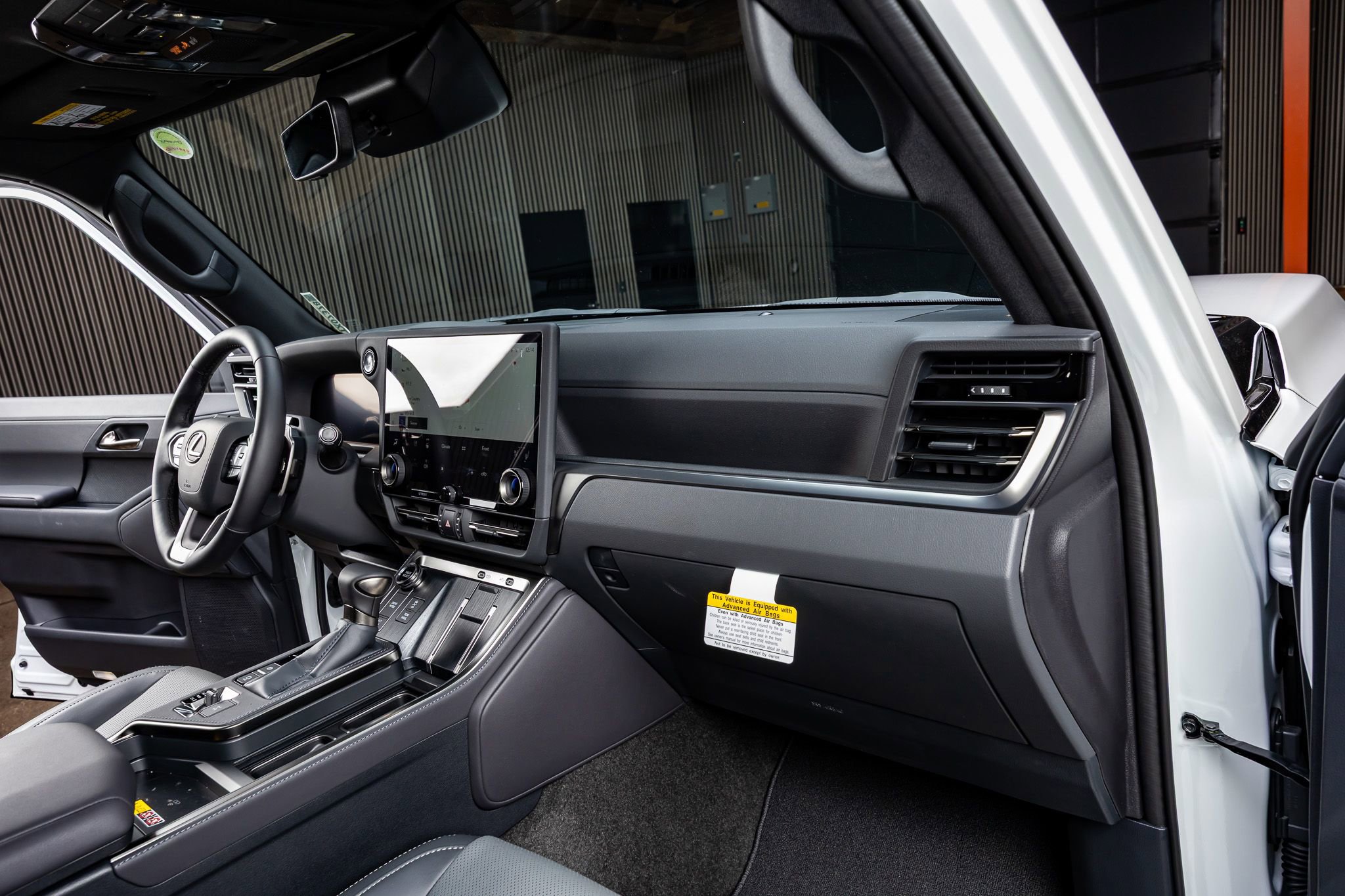 Used 2025 Lexus GX 550 image 18