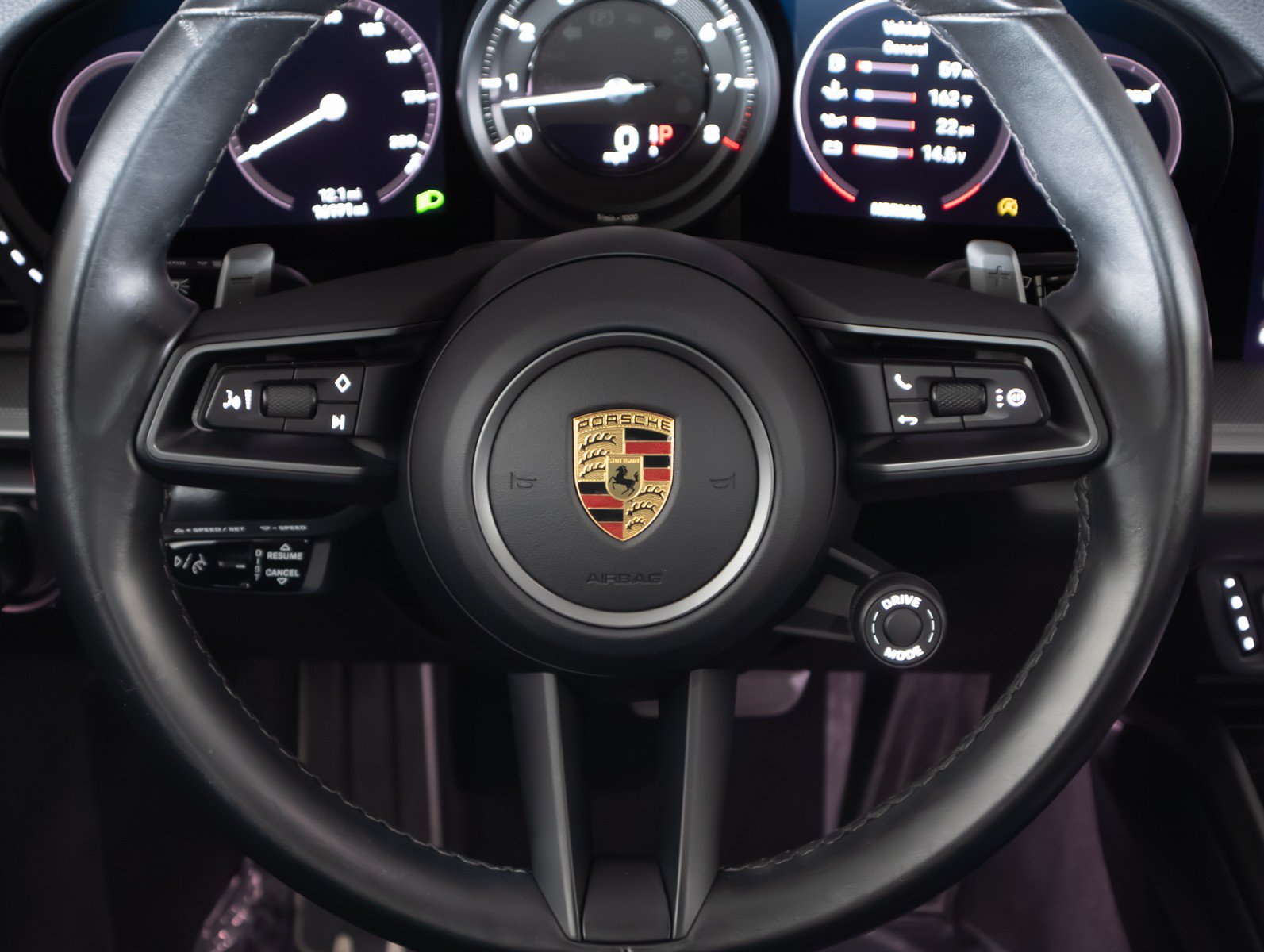 Used 2022 Porsche 911 Carrera w/ Premium Package RWD image 16