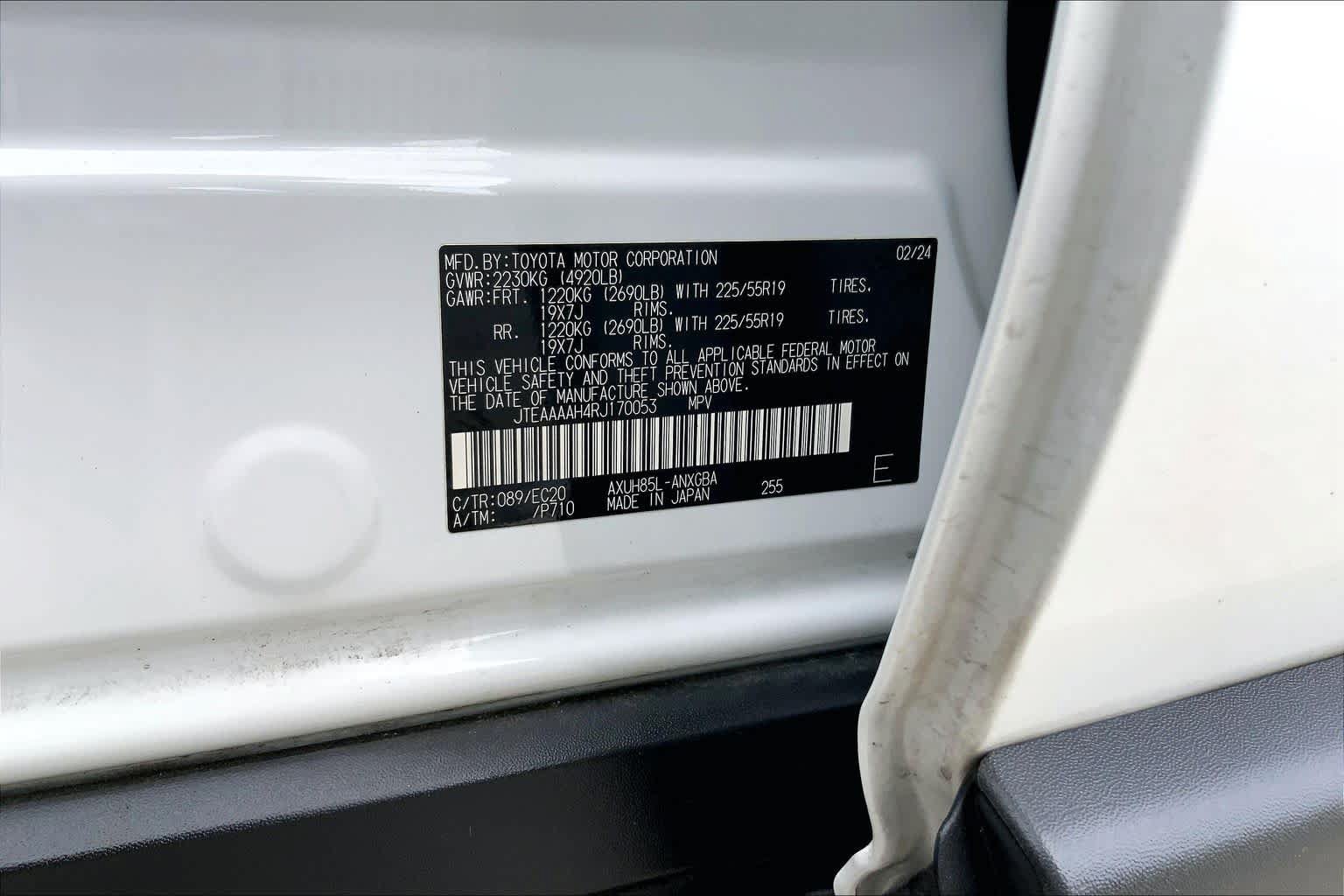 Used 2024 Toyota Venza XLE AWD/4WD image 36