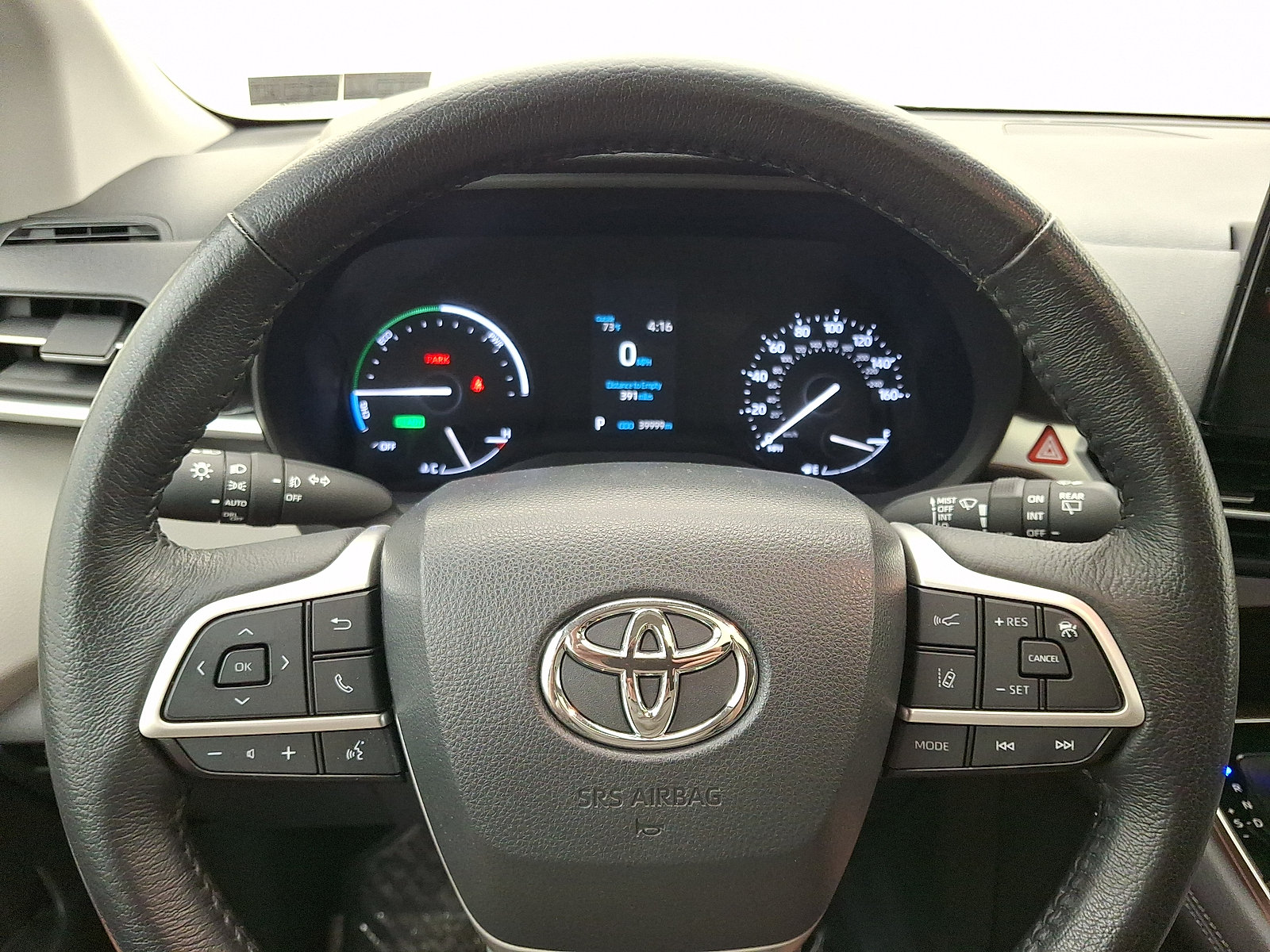 Certified 2024 Toyota Sienna XLE AWD/4WD image 11