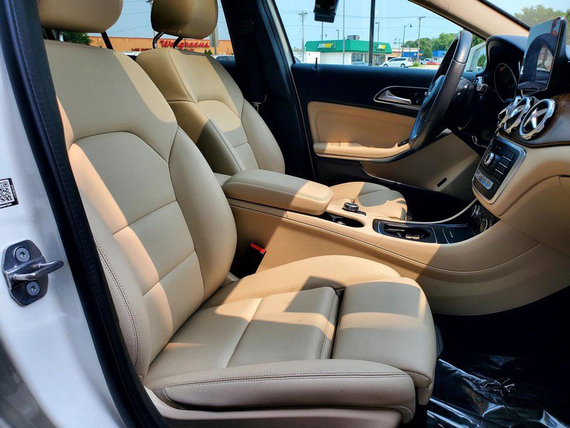 Used 2018 Mercedes-Benz GLA 250 w/ Premium Package image 14