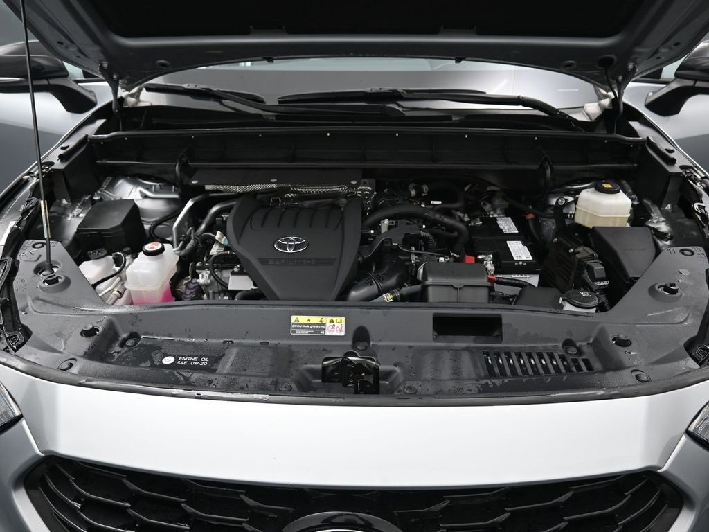 Certified 2023 Toyota Highlander XSE image 39