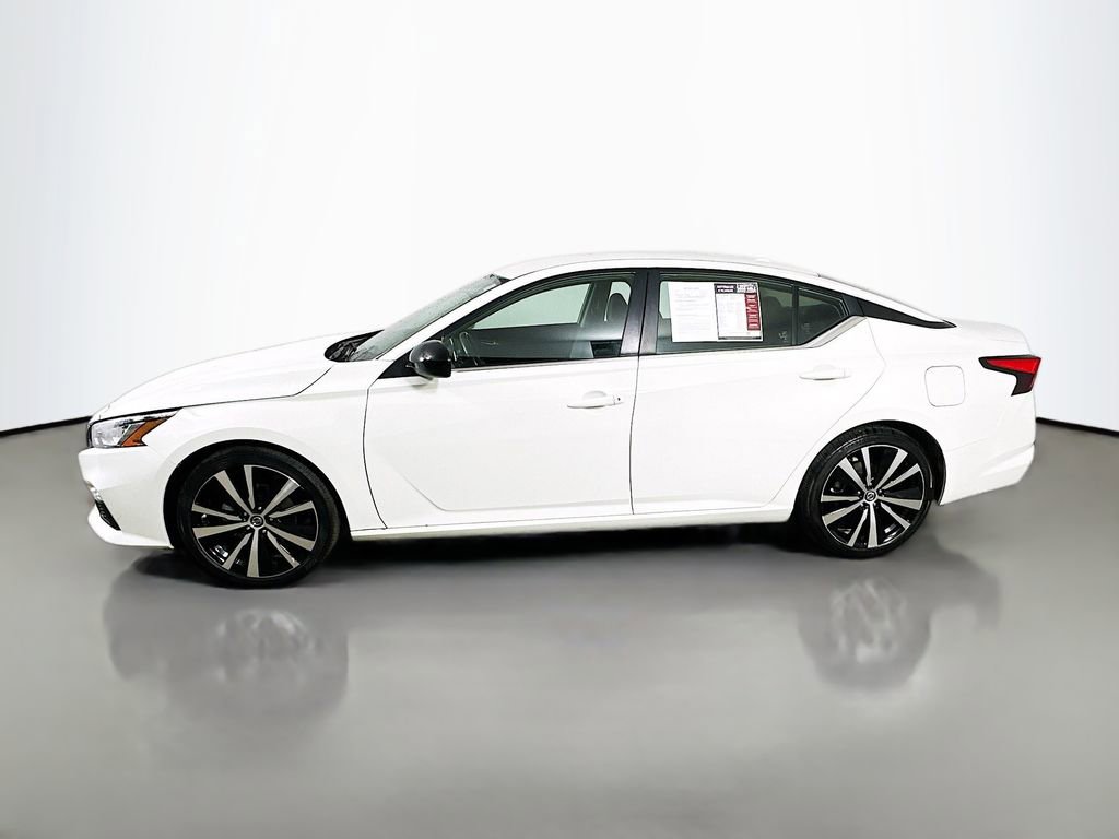 Used 2022 Nissan Altima 2.5 SR FWD image 5