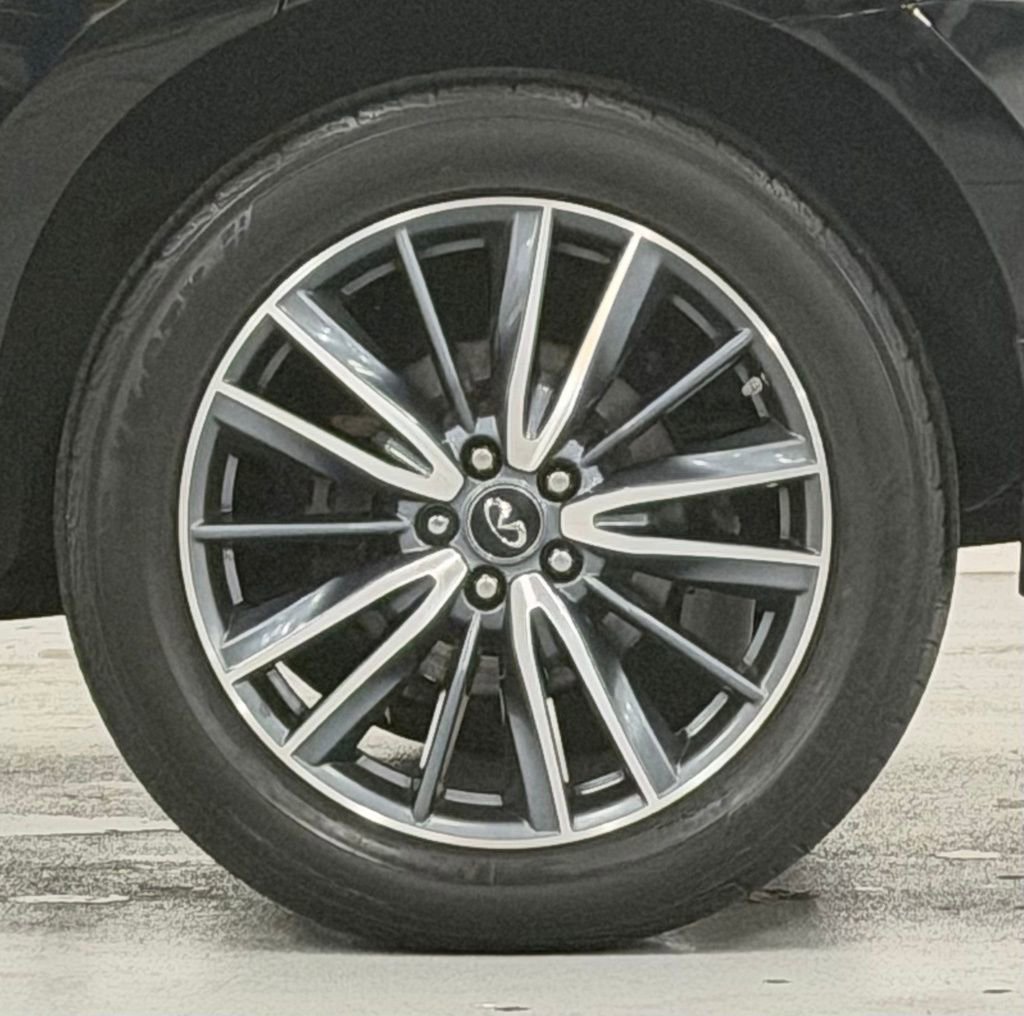 Used 2019 INFINITI QX60 Luxe w/ Sensory Package image 8