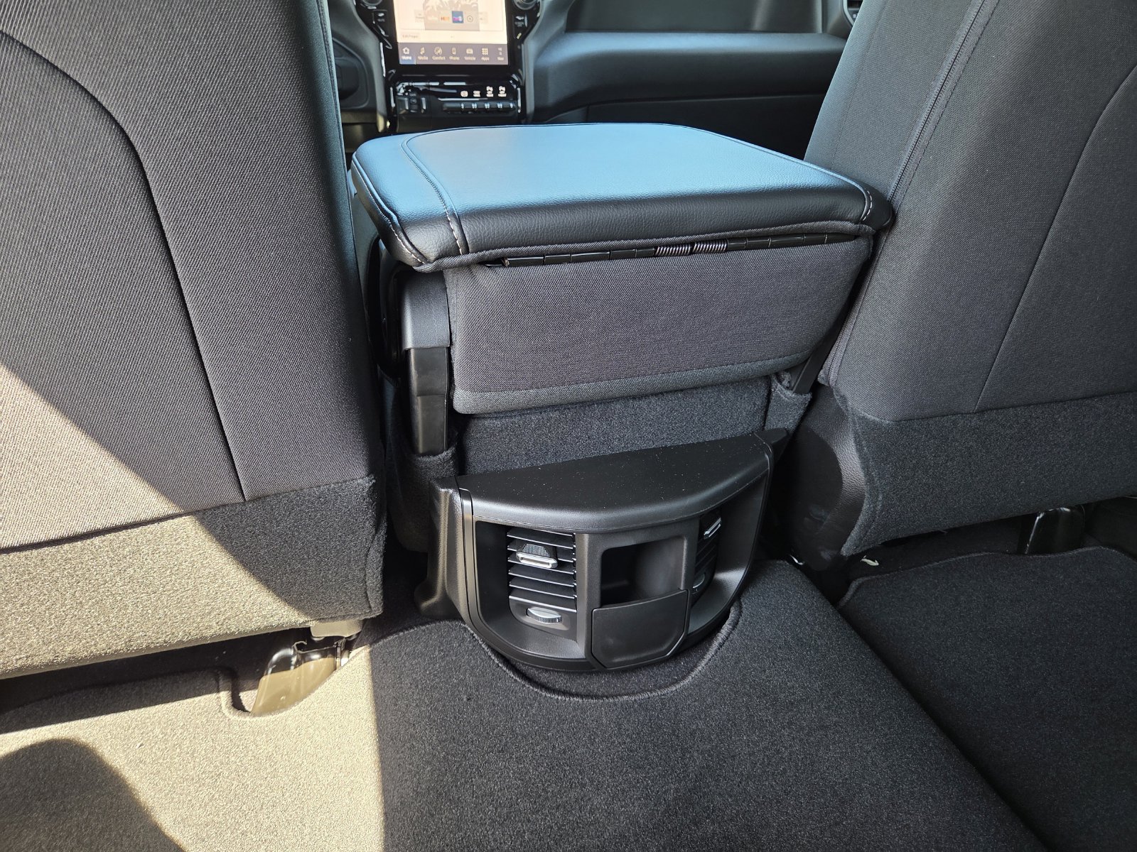 New 2026 RAM 3500 Tradesman AWD/4WD image 22