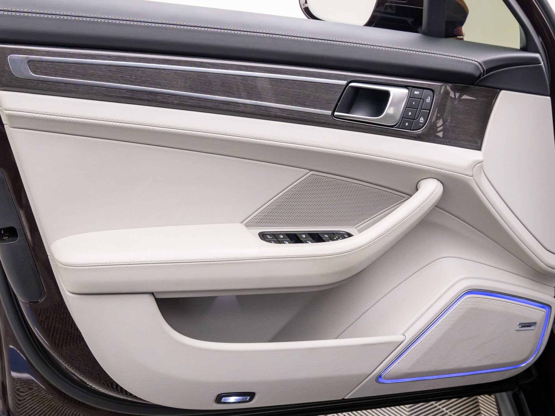 Certified 2023 Porsche Panamera GTS image 14